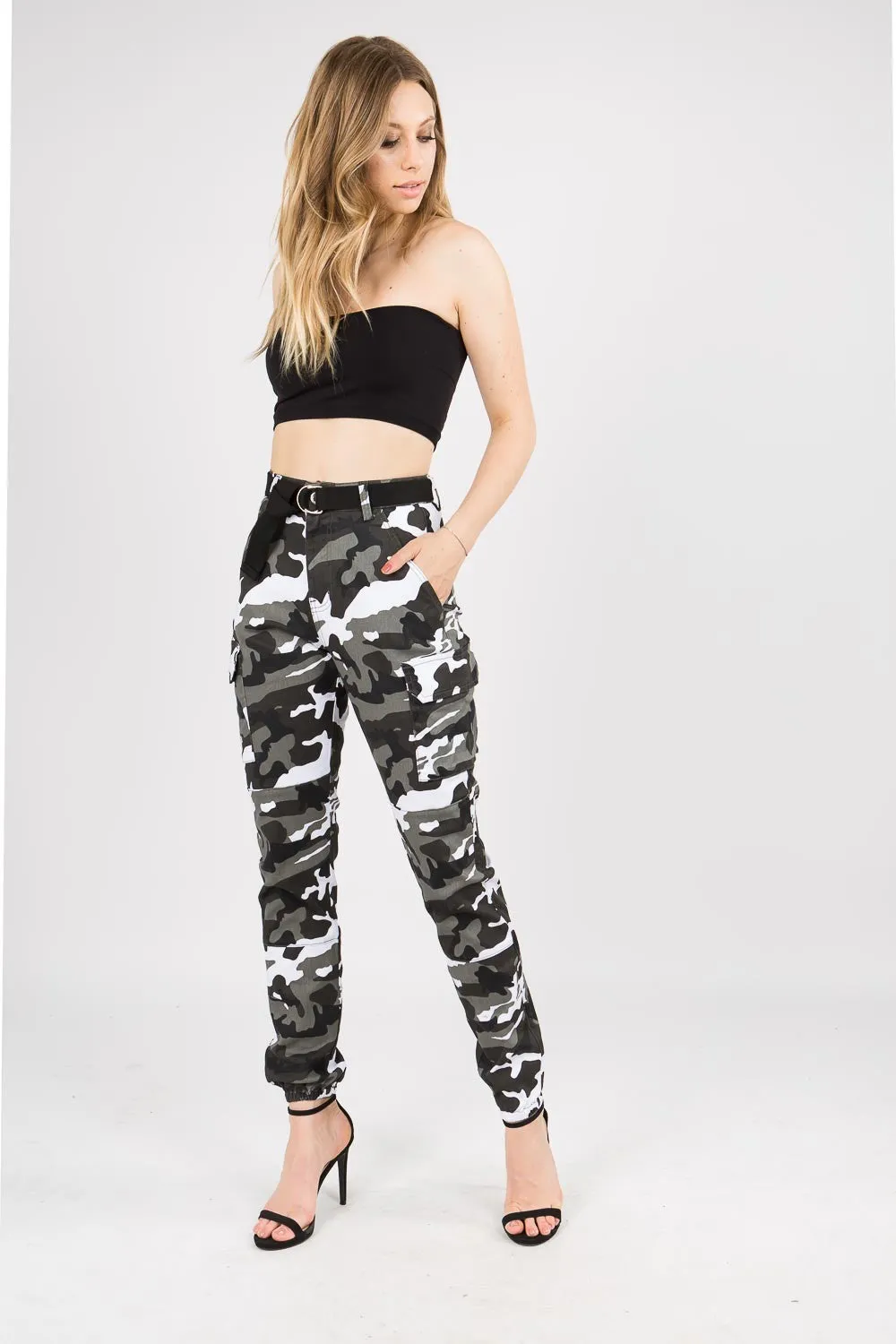 Essential High Waist Camo Cargo Joggers
