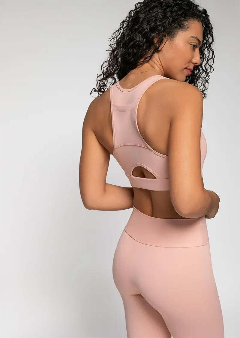Essentials Sports Top with Pocket - Yogurt